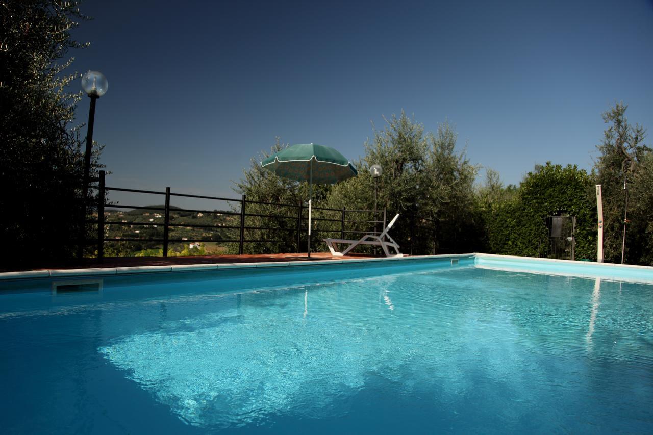 Agriturismo Oliveto Di Geltrude Contessa Амелиа Экстерьер фото